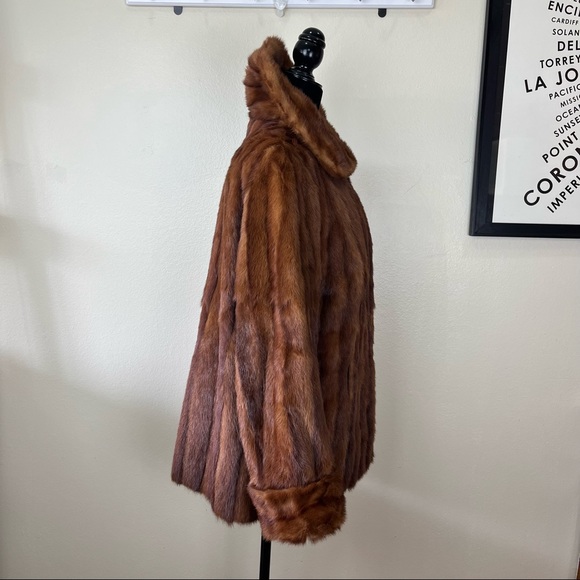 Vintage Mink Coat, C.R. Cook of Peoria of Illinois S/Large, Excellent Condition - Picture 3 of 8